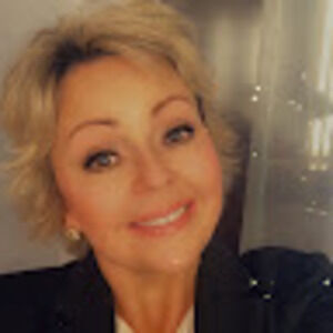 Meet your Posher, Renee